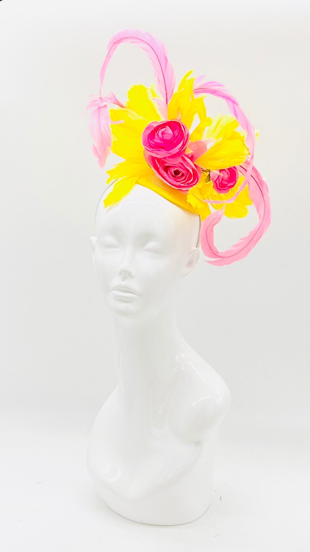 Yellow and pink Kentucky Derby Fascinator, Oaks, Thurby, headpiece, derby hat Kentucky Derby Hat Alternative, Floral Fascinator (GOLD LINE)