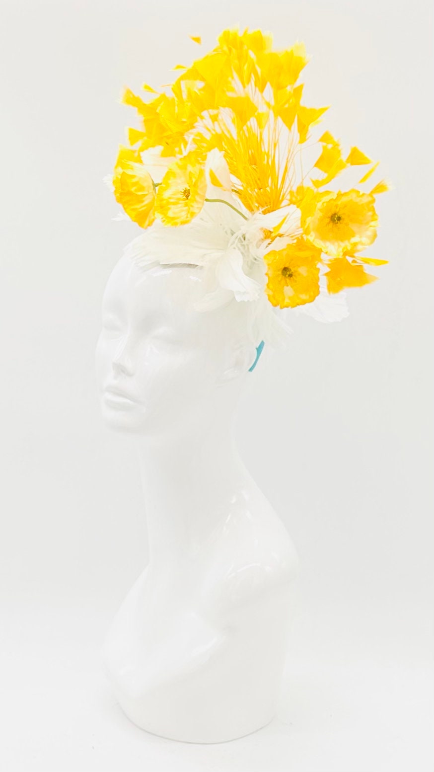 White and yellow Kentucky Derby Fascinator, Oaks, Thurby, headpiece, derby hat Kentucky Derby Hat Alternative, Floral Fascinator (GOLD LINE)