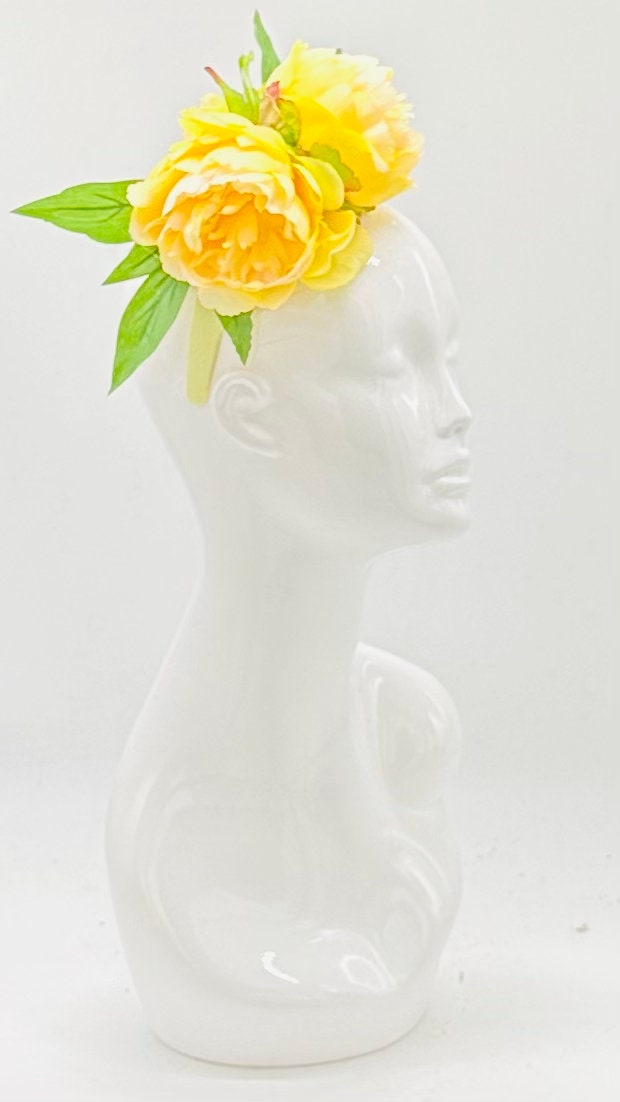 Yellow Derby Fascinator, Kentucky Derby Hat Alternative, Kentucky derby hat, (SILVER LINE multiple color options available)