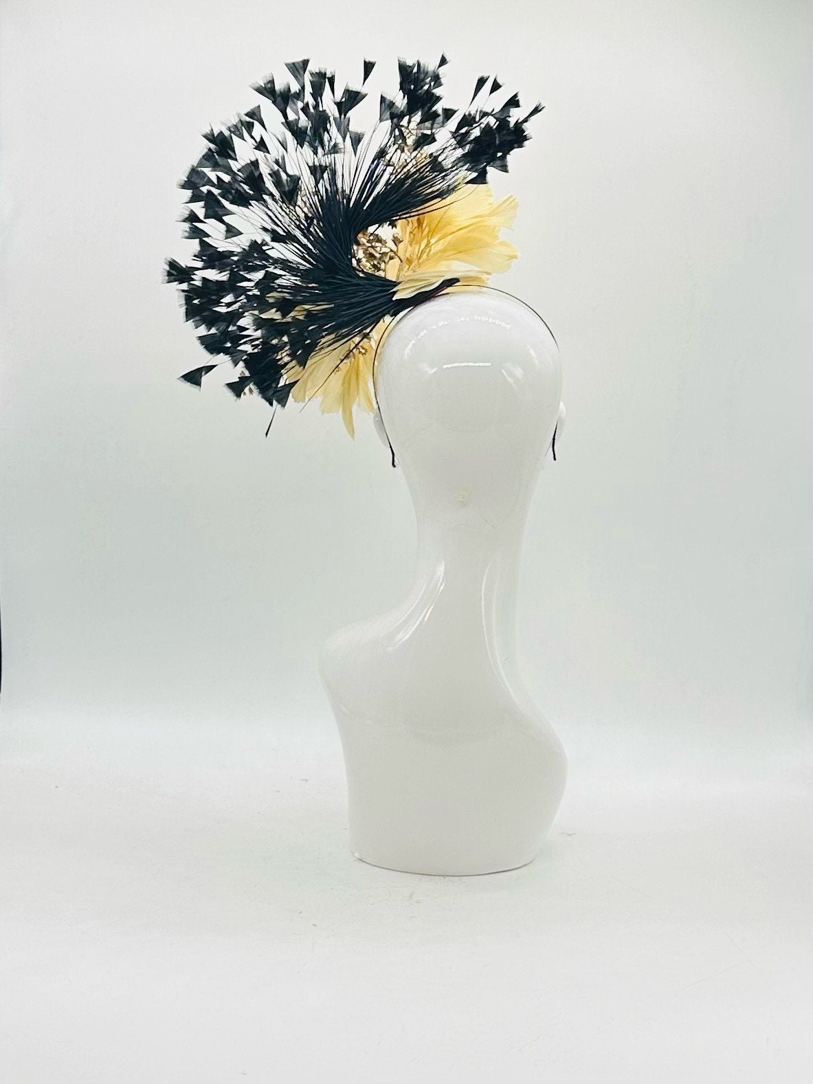 Gold and Black  Derby Fascinator, Kentucky Derby Hat Alternative, Kentucky derby hat (GOLD LINE)