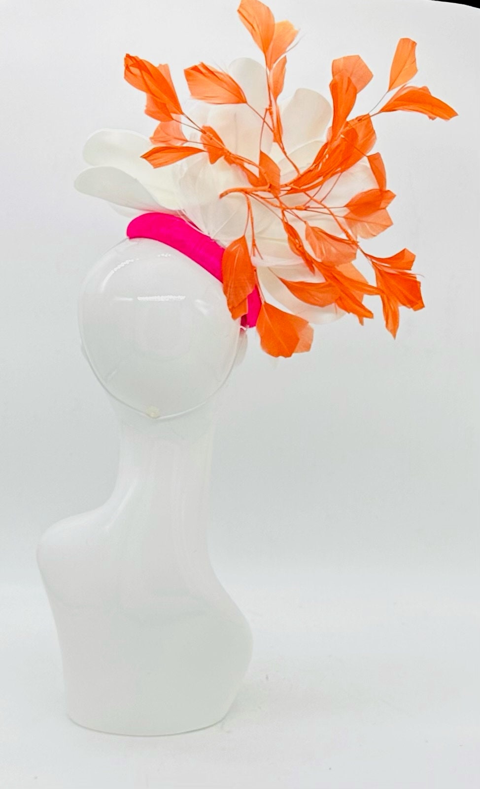 White, orange and hot pink Derby Fascinator, Kentucky Derby Hat Alternative, Kentucky derby hat (GOLD LINE)