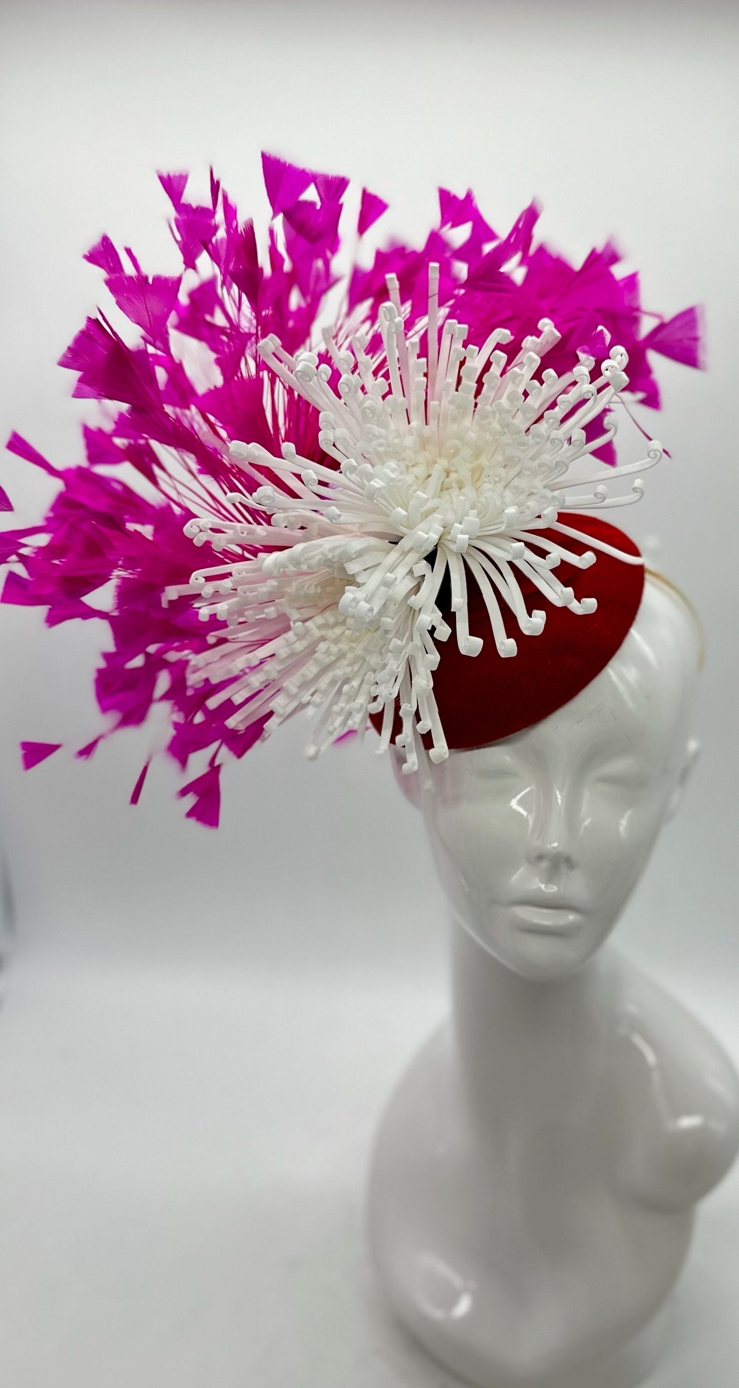 White and Pink  Derby Fascinator, Kentucky Derby Hat Alternative, Kentucky derby hat (GOLD LINE)