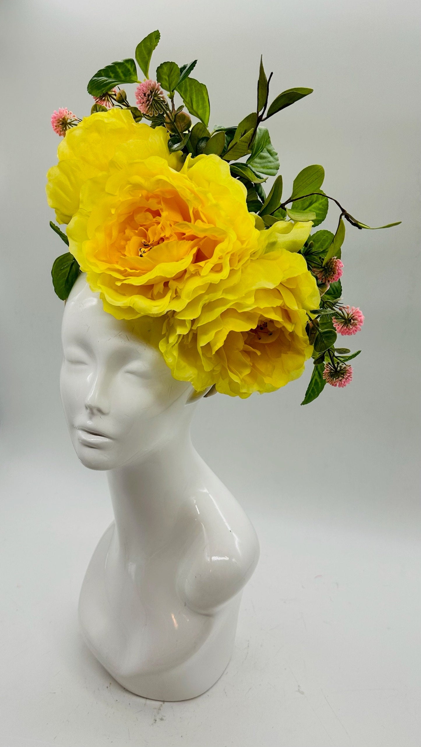 Yellow and Green Derby Fascinator, Kentucky Derby Hat Alternative, Kentucky derby hat (GOLD LINE)