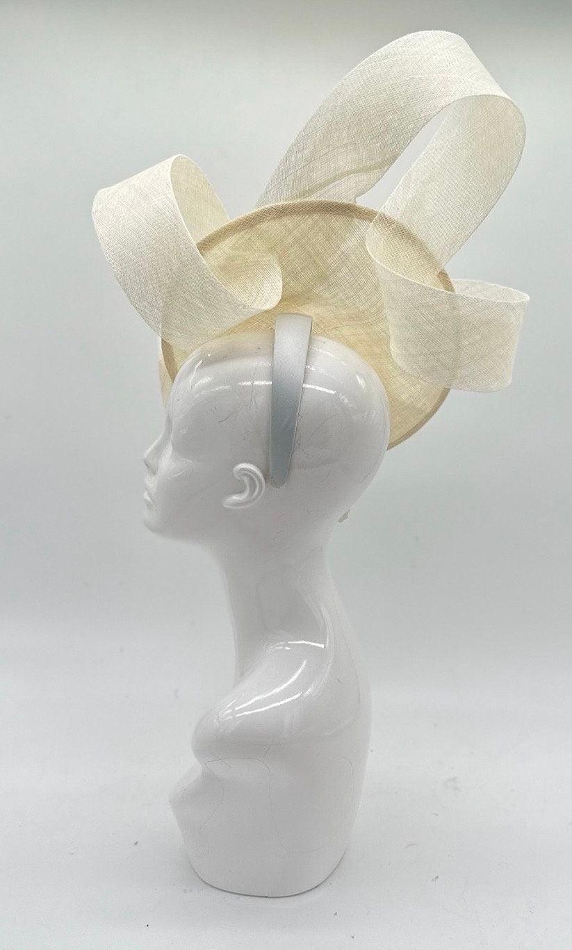 Cream Derby Fascinator, Kentucky Derby Hat Alternative, Kentucky derby hat, (PLATINUM LINE)