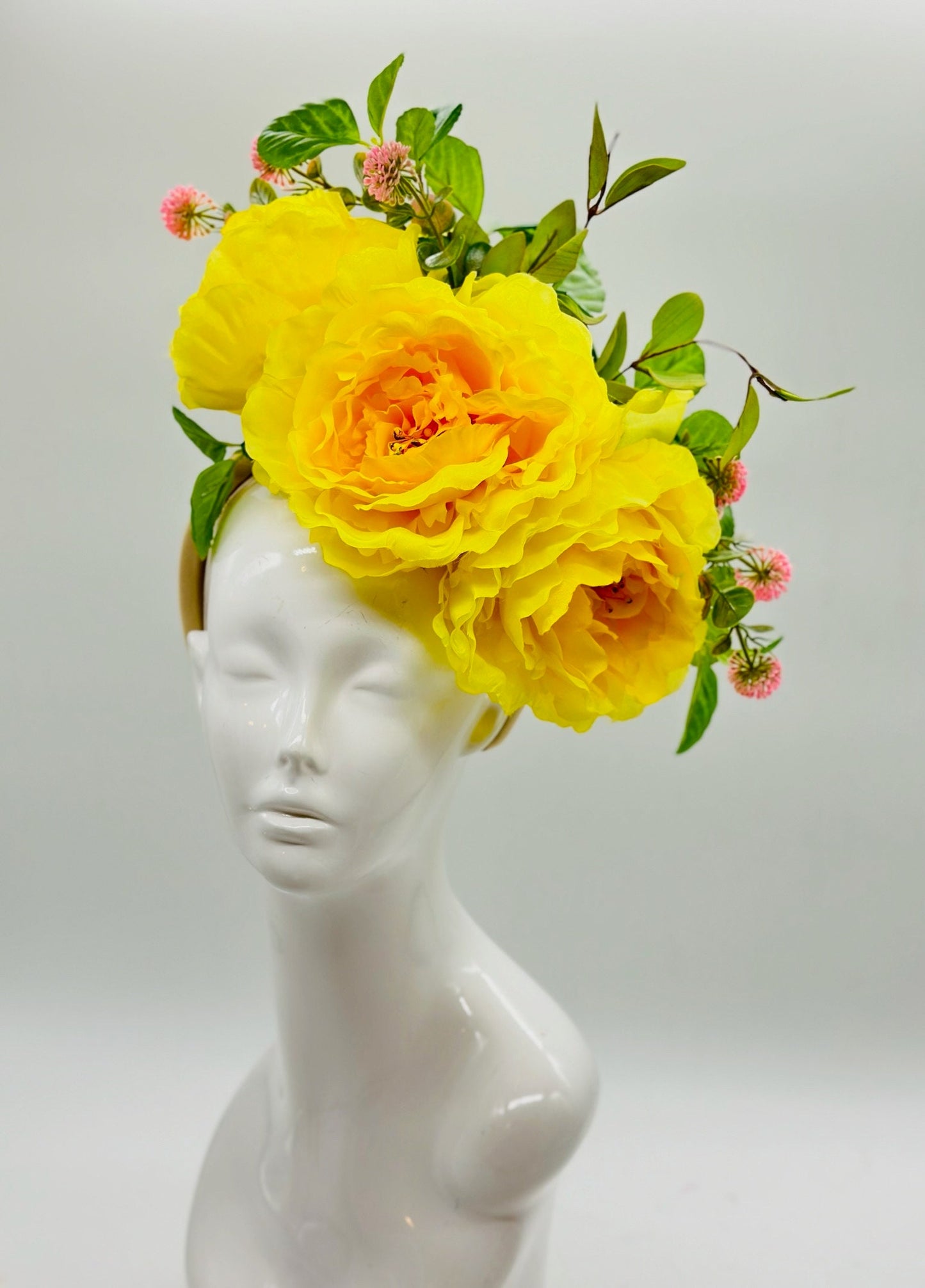 Yellow and Green Derby Fascinator, Kentucky Derby Hat Alternative, Kentucky derby hat (GOLD LINE)