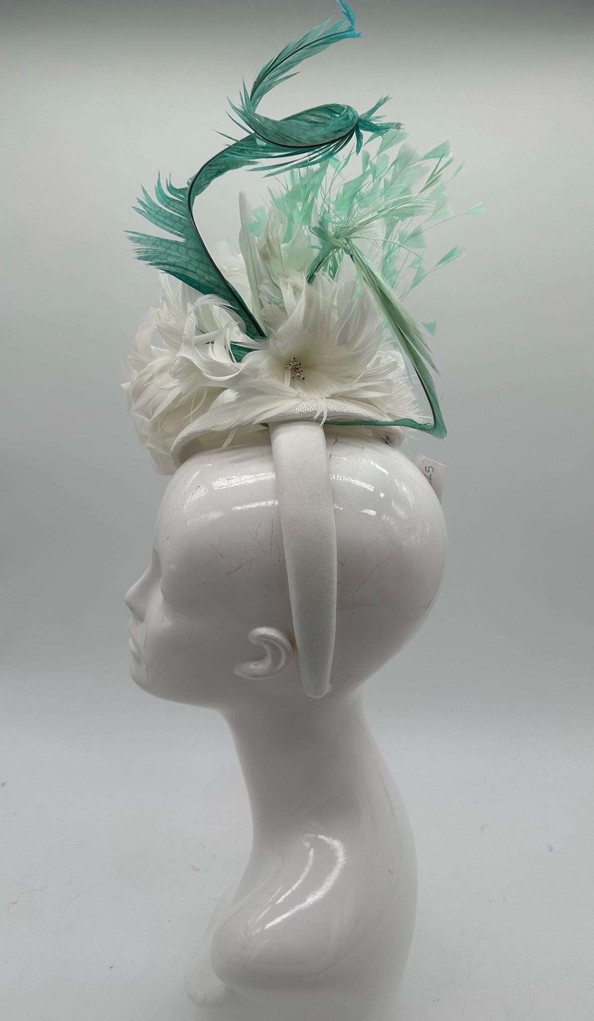 Cream and Green Derby Fascinator, Kentucky Derby Hat Alternative, Kentucky derby hat (GOLD LINE)