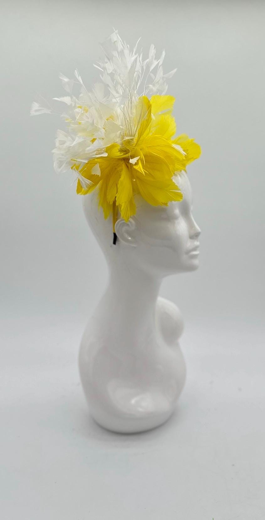 Yellow and White Derby Fascinator, Kentucky Derby Hat Alternative, Kentucky derby hat (GOLD LINE)