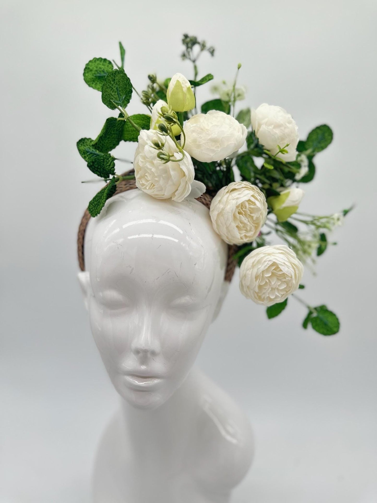 White and Green Derby Fascinator, Kentucky Derby Hat Alternative, Kentucky derby hat (GOLD LINE)