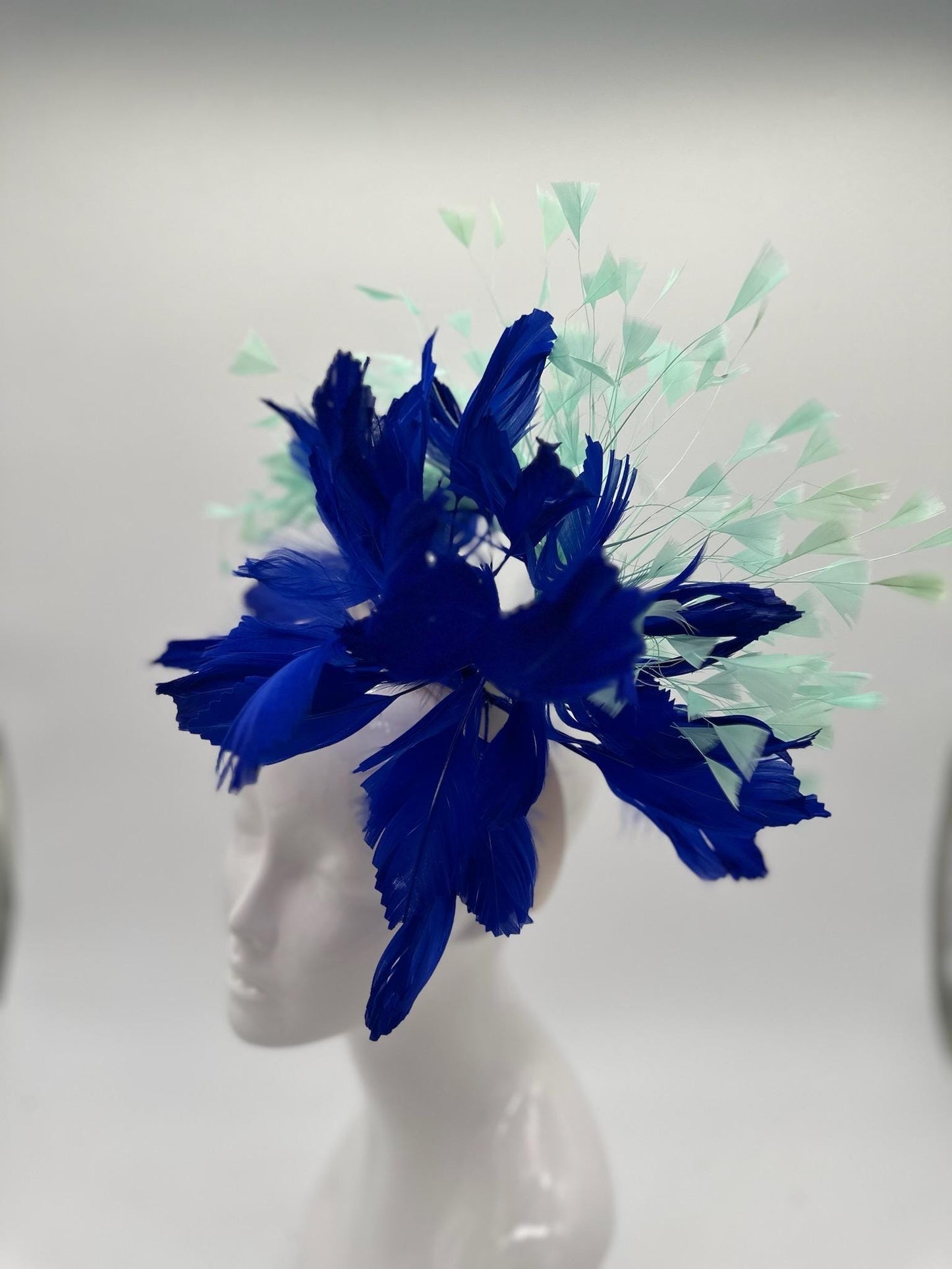 Blue and Teal Derby Fascinator, Kentucky Derby Hat Alternative, Kentucky derby hat (GOLD LINE)